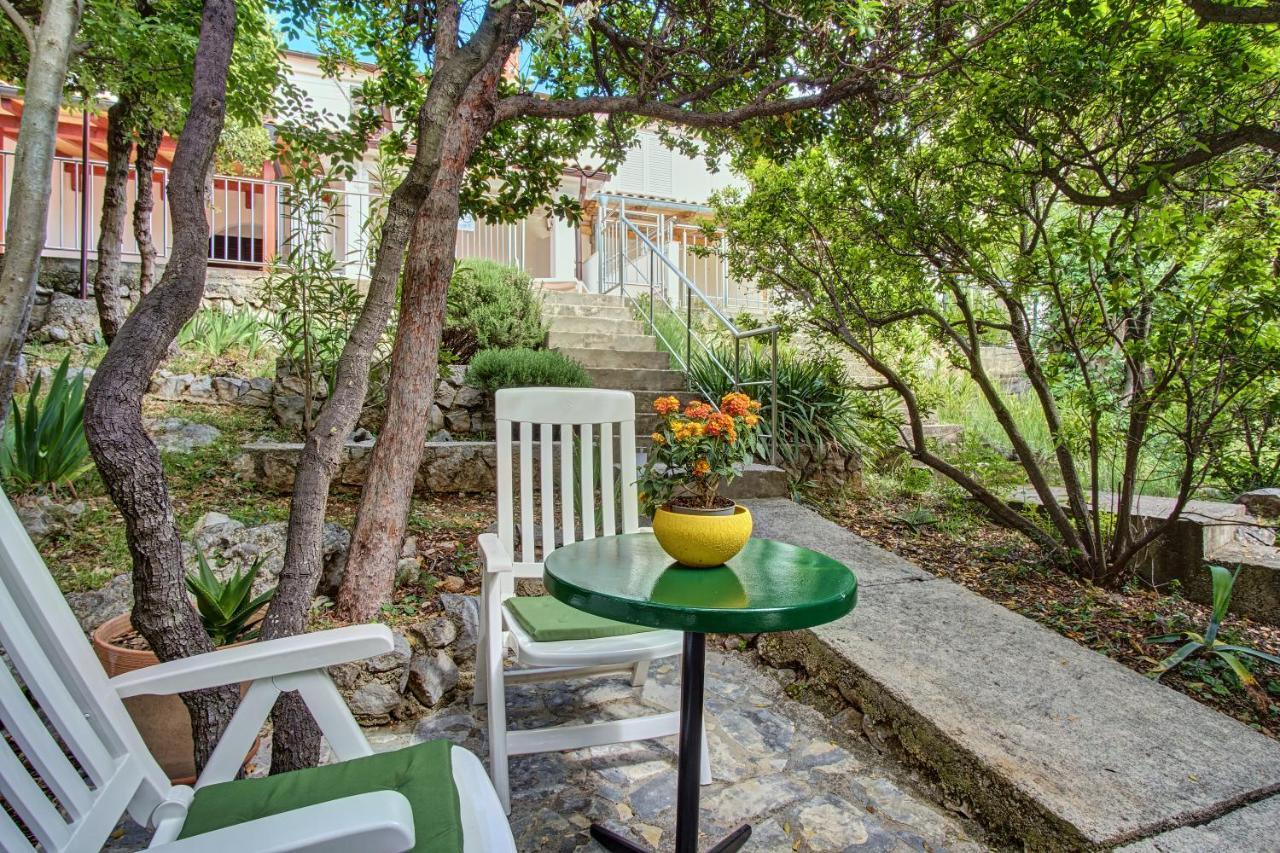 Miholascica Apartment Mateo מראה חיצוני תמונה